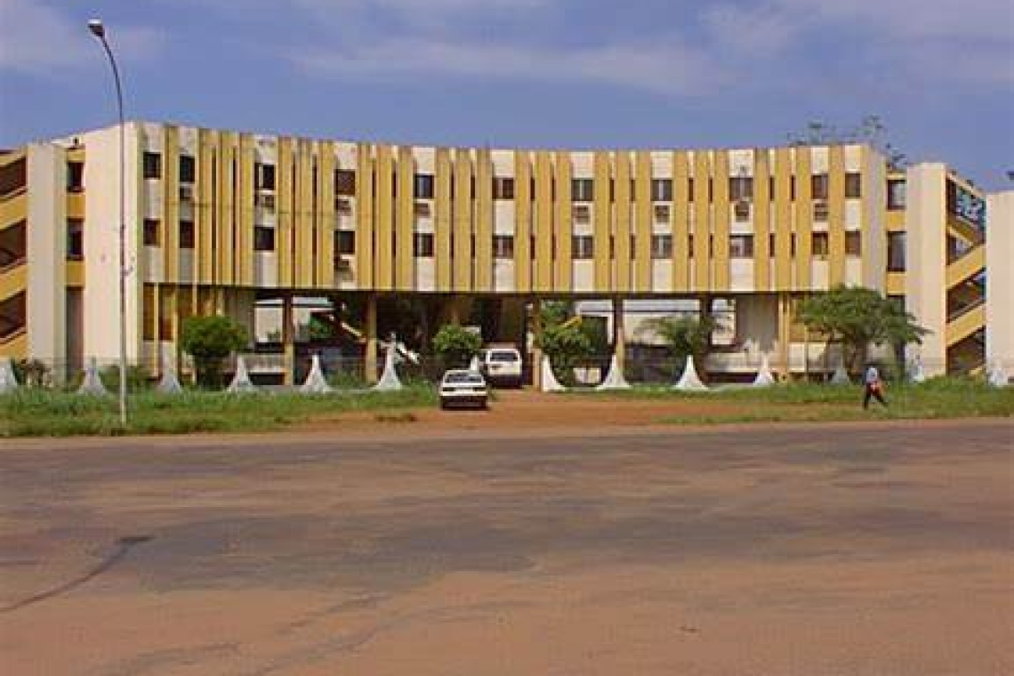 Un espace de formation numérique et d'incubation de start-up ouvert à l'université de Bangui en RCA